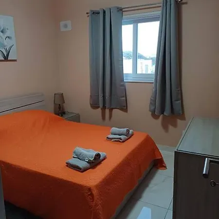 Large 3 Bedroom - Bugibba Lejlighed San Pawl il-Baħar