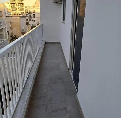 Large 3 Bedroom - Bugibba *