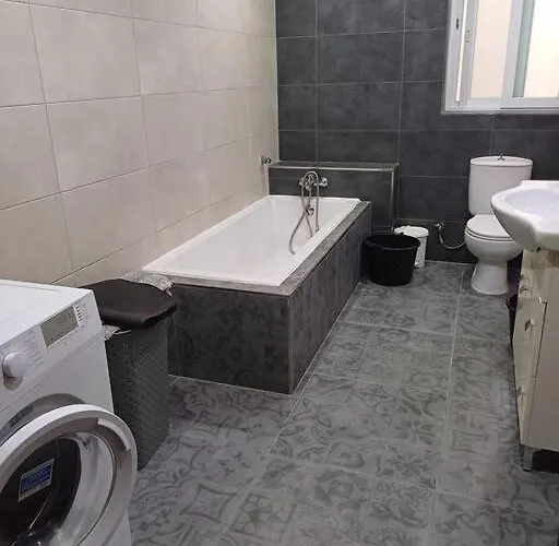 Large 3 Bedroom - Bugibba * St. Paul's Bay