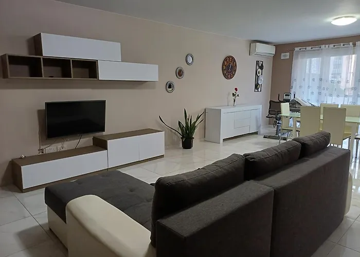 Large 3 Bedroom - Bugibba Appartement St. Paul's Bay